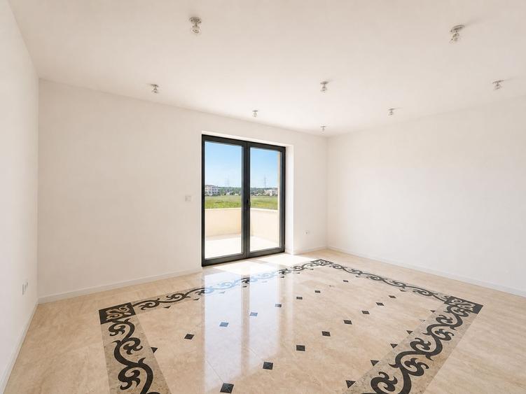 Casă individuală cu 7 camere cu Teren 409 Mp în Sud