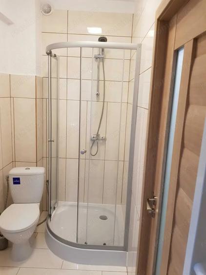 Apartament cu 2 camere semidecomandat în Gara de Nord
