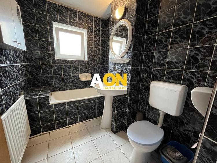 Apartament cu 3 camere decomandat, mobilat în Cetate