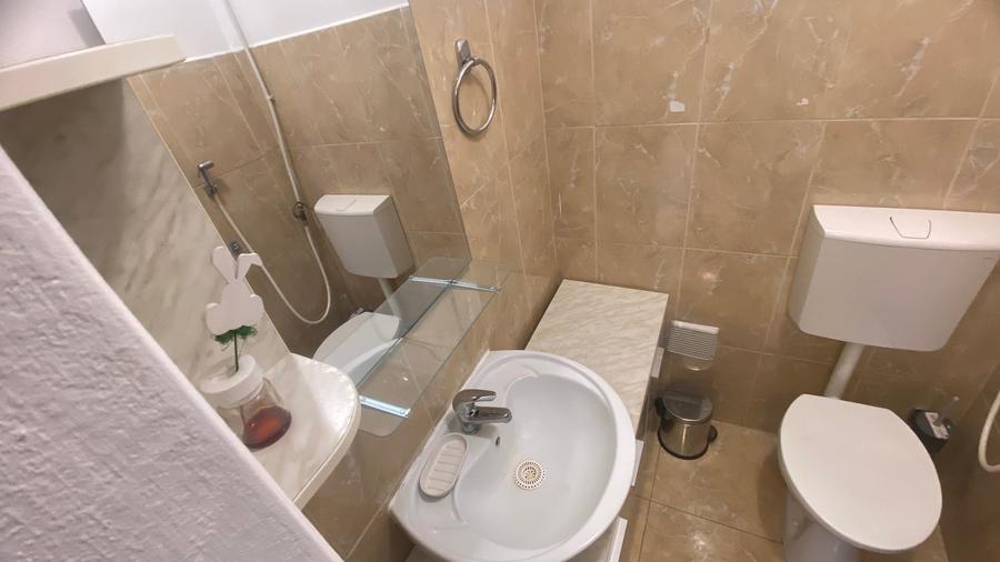 Apartament cu 3 camere decomandat, mobilat în Unirii
