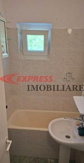 Apartament cu 3 camere decomandat în Dristor