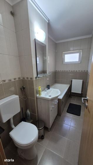 Apartament cu 2 camere semidecomandat în Girocului