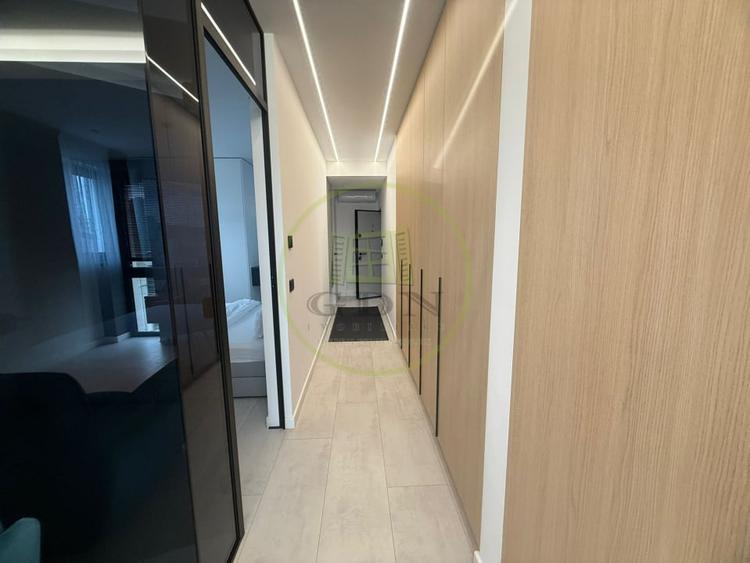 Apartament cu 2 camere decomandat, mobilat în Central