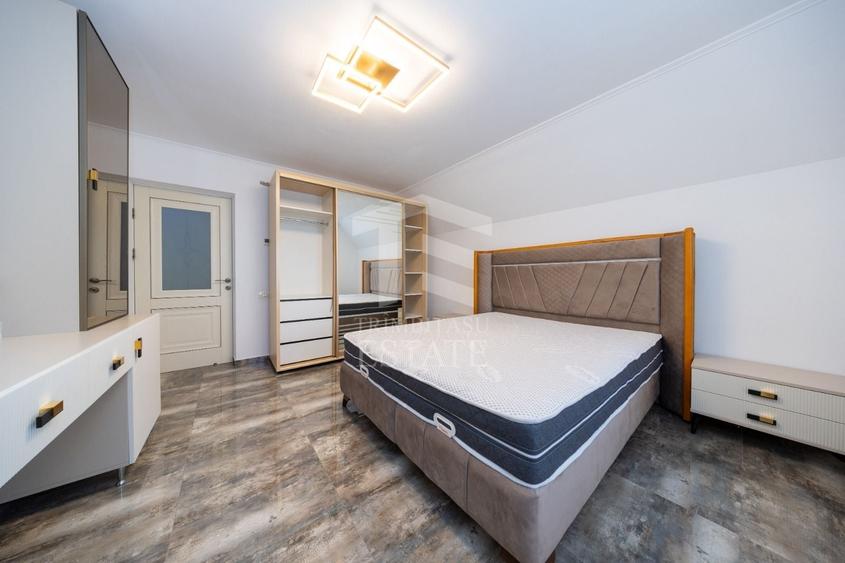 Casă individuală cu 6 camere cu Canalizare în Exterior Est