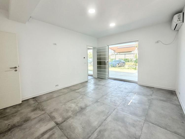 Casă individuală cu 6 camere cu Canalizare în Giroc
