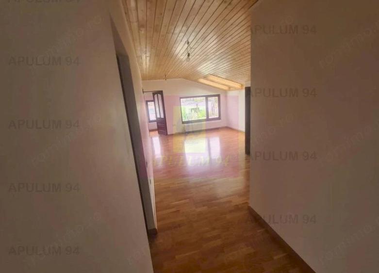 Casă cu Teren 649 Mp în Central