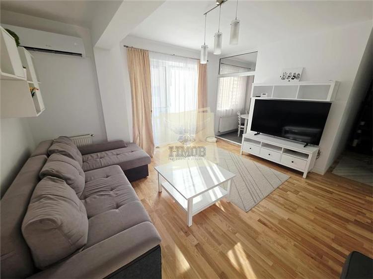 Apartament cu 3 camere decomandat, mobilat în Turnișor
