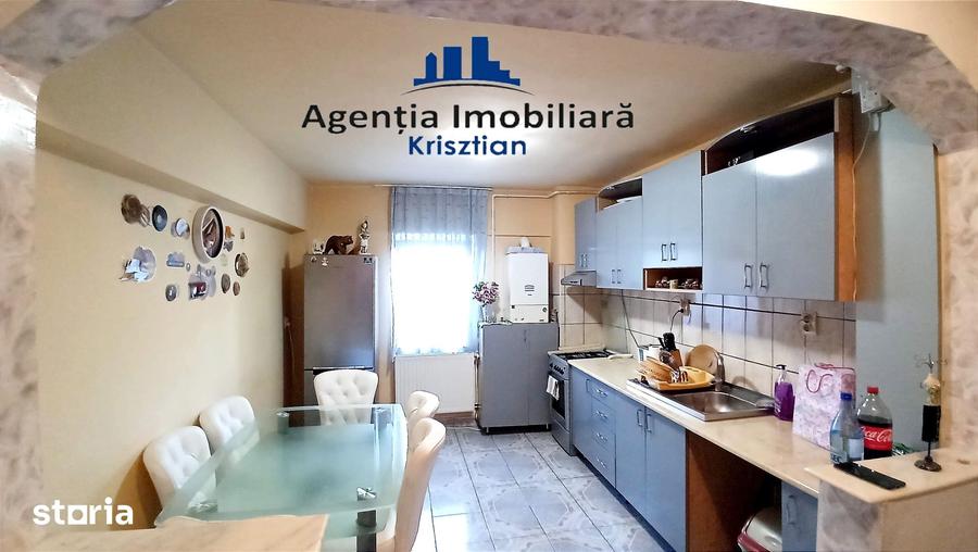 Apartament cu 2 camere decomandat în Micro 16