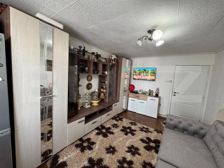 Apartament cu 2 camere decomandat, mobilat în Micro 15