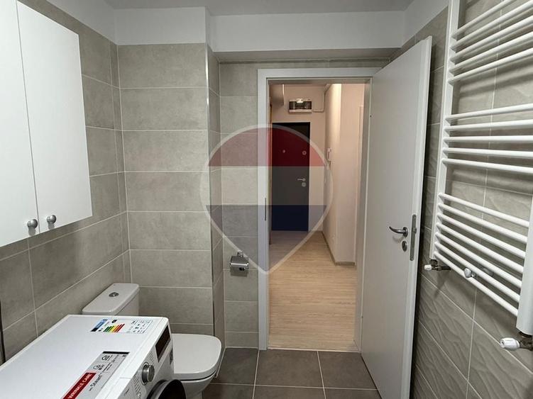 Apartament cu 2 camere decomandat, mobilat în Uverturii