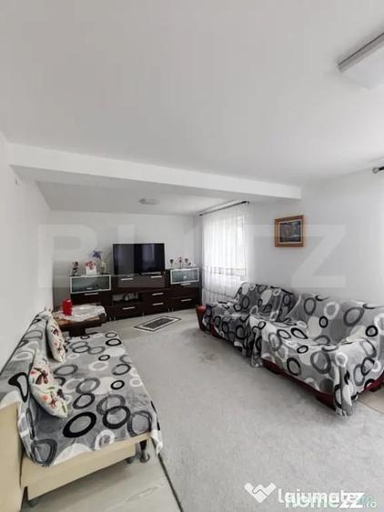 Casă cu 7 camere cu Teren 720 Mp în Central