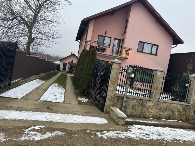 Casă cu 5 camere cu Canalizare în Draxini