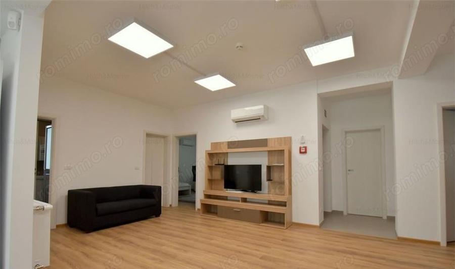 Apartament cu 5 camere decomandat în Medicină