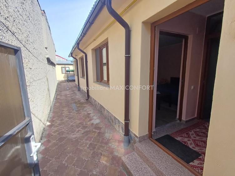 Casă de vânzare, zona centrala-Imobiliare MAXICONFORT - 2