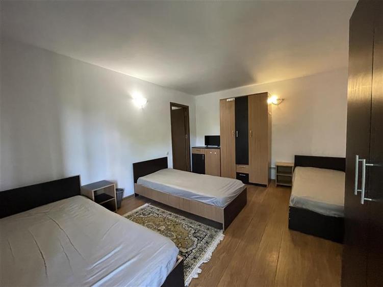 Casă individuală cu 10 camere cu Canalizare în Dallas