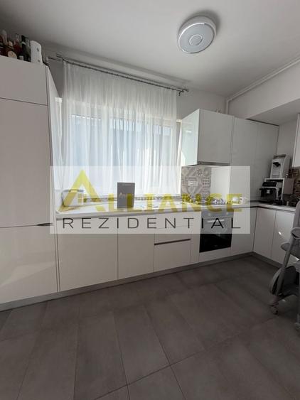 Apartament cu 2 camere decomandat, mobilat în Metalurgiei