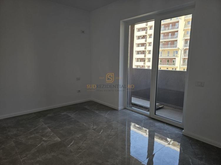 Apartament cu 3 camere decomandat în Metalurgiei