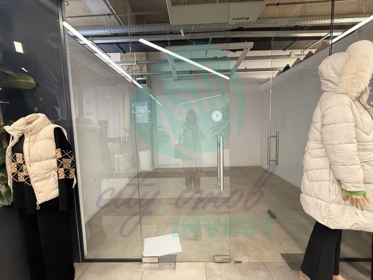 Spațiu comercial, de 17.700000762939 mp, în Văcăresti