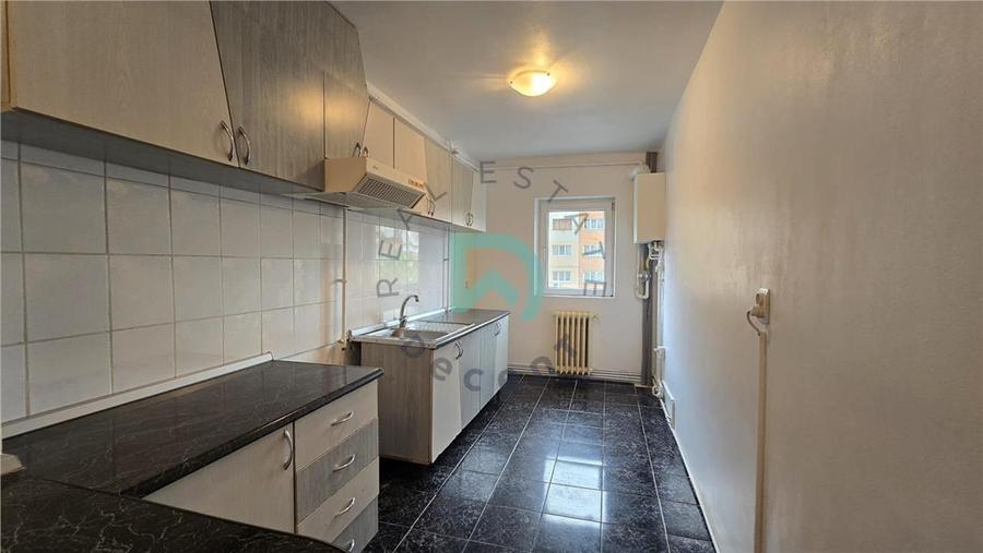 Apartament cu 2 camere decomandat în Răcădău