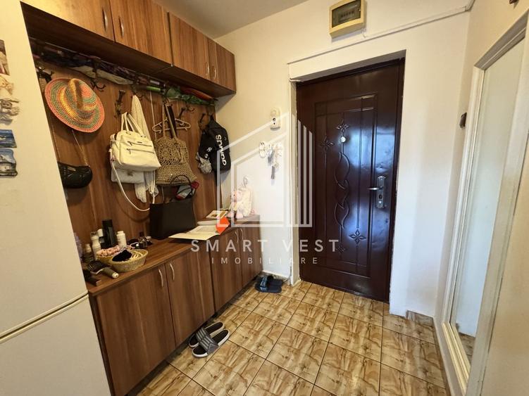 Apartament cu 2 camere semidecomandat, mobilat în Micro 14