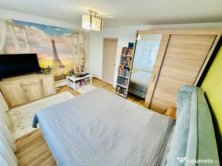 Apartament cu 4 camere decomandat în Scriitorilor