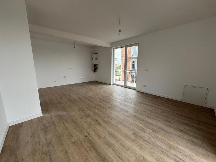 Apartament cu 2 camere semidecomandat în Moșnița Nouă