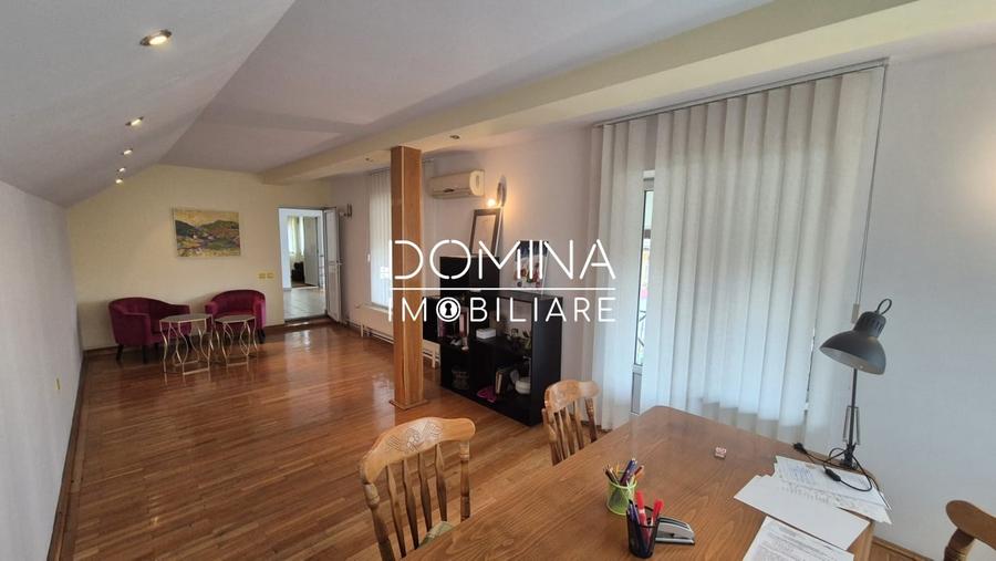 Casă individuală cu 7 camere cu Teren 350 Mp în Exterior Vest