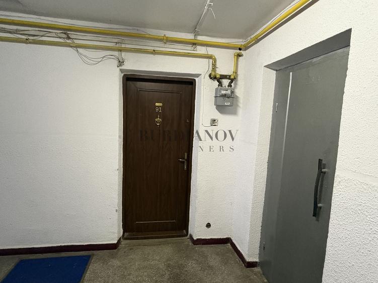 Apartament cu 4 camere în Gorjului