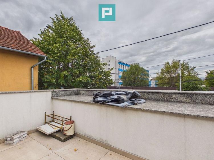 Apartament cu 2 camere decomandat în Confecții