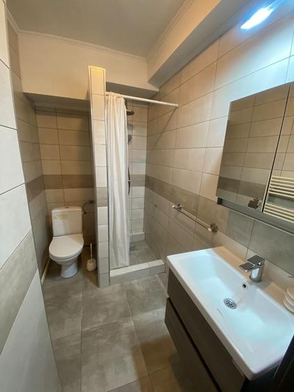 Apartament cu 2 camere decomandat în 7 Noiembrie