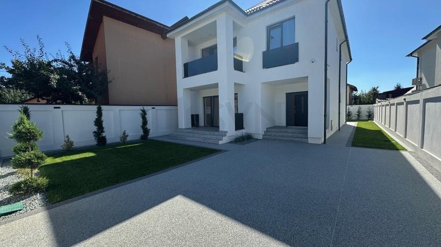 Casă individuală cu 5 camere cu Canalizare în Pipera