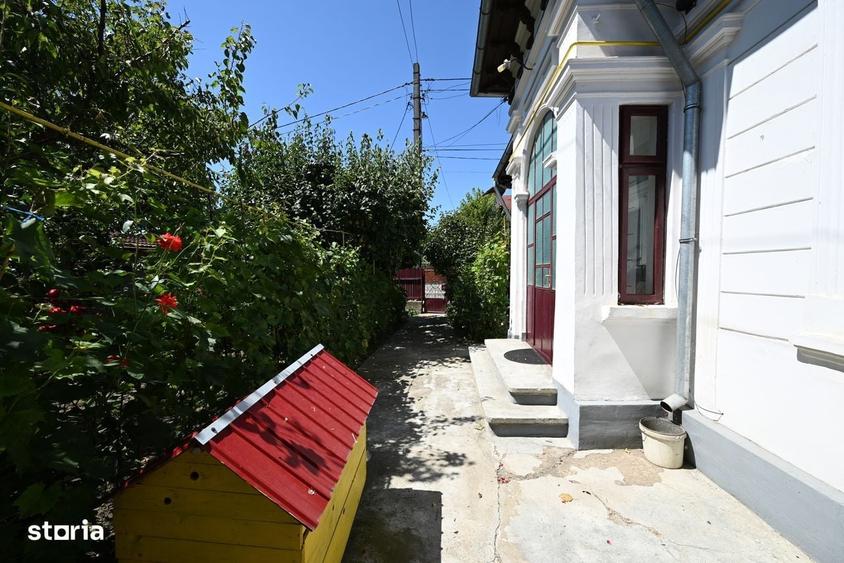 Casă cu 3 camere în Tăbăcari