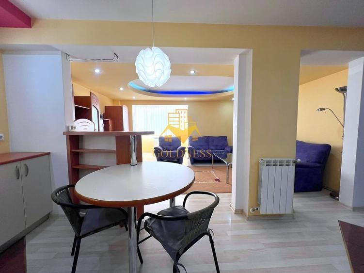 Apartament cu 3 camere semidecomandat în Central