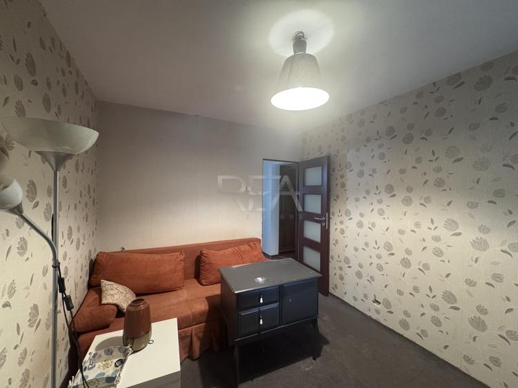 Apartament cu 4 camere decomandat în Titan