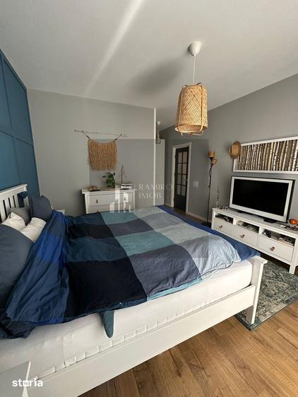 Apartament cu 3 camere decomandat în Metalurgiei
