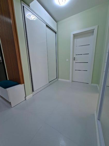 Apartament cu 3 camere decomandat, mobilat în Lujerului