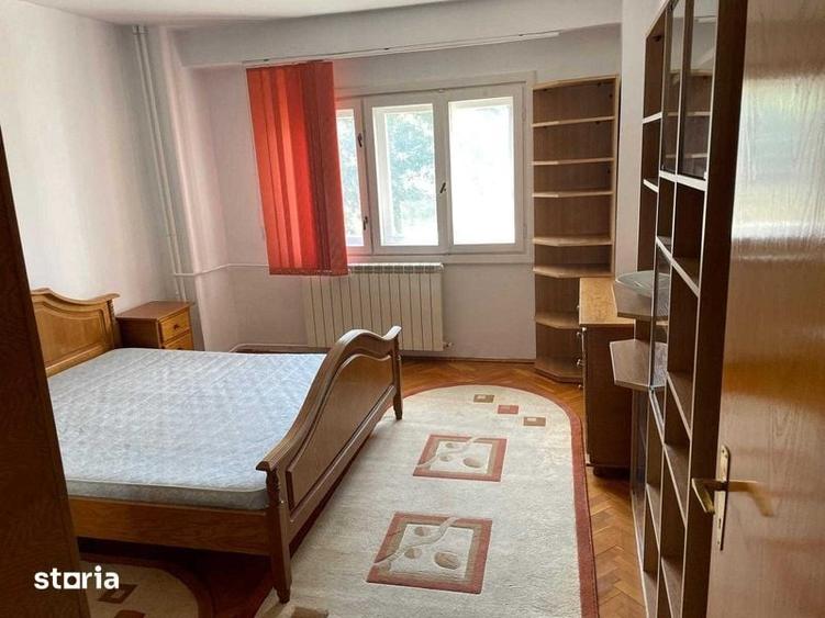 Apartament cu 3 camere decomandat în Centrul Civic