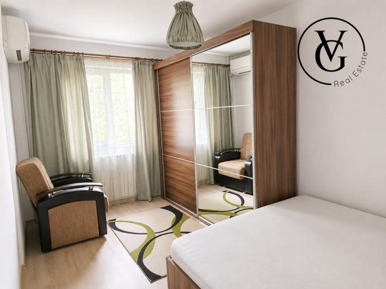 Apartament cu 3 camere decomandat în Casa de Cultură