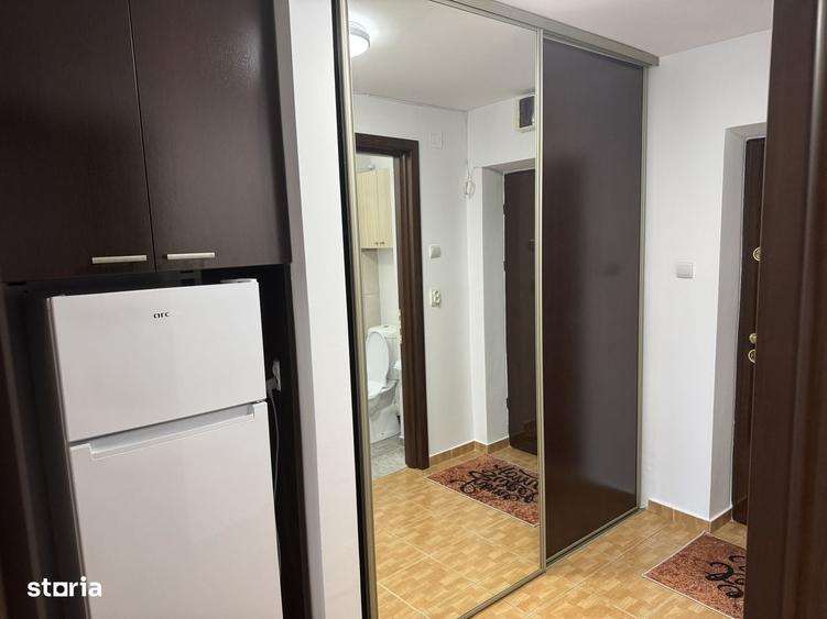 Garsonieră decomandată în Unirii