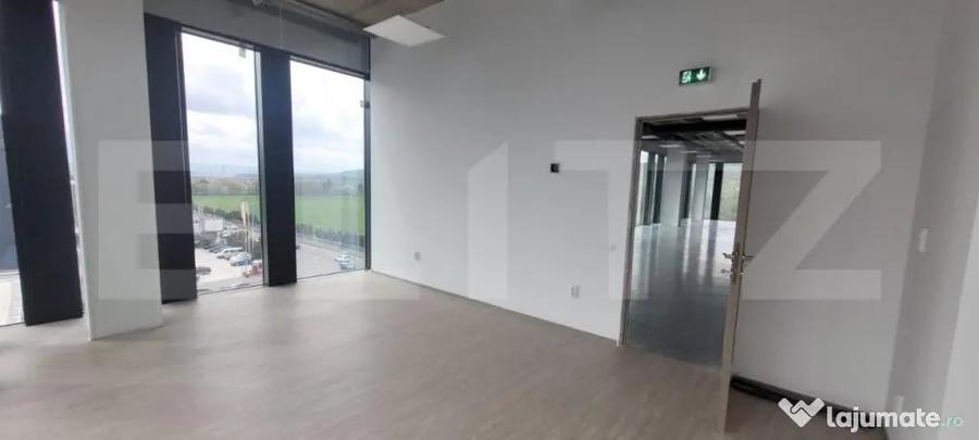 Spațiu comercial, de 321 mp, în Florești