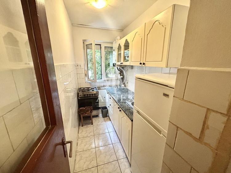 Apartament cu 3 camere, mobilat în Cetății