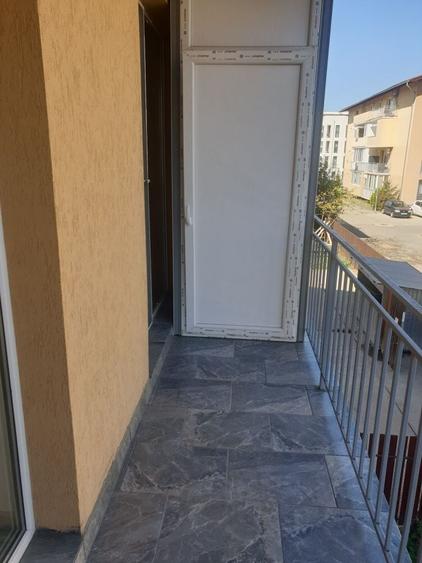 Apartament cu 2 camere decomandat în Florești