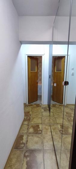 Apartament cu 3 camere decomandat în Tineretului