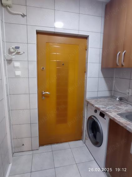Garsonieră decomandată în Central