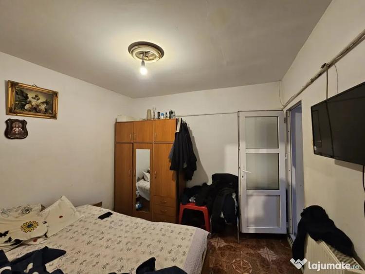 Casă cu 3 camere cu Teren 279 Mp în Brestei