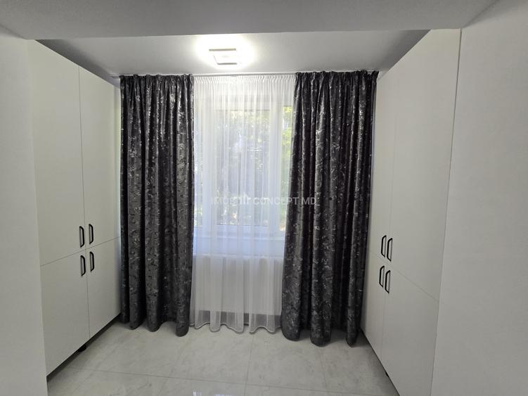 Apartament cu 3 camere semidecomandat, mobilat în Cina