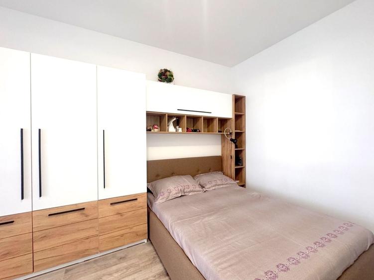Apartament cu 2 camere, mobilat în Soarelui