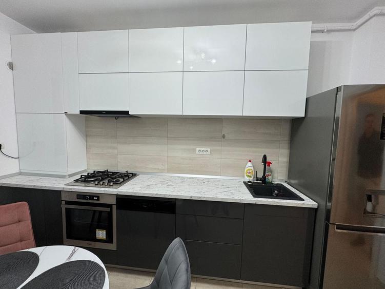 Apartament cu 2 camere decomandat, mobilat în Gorjului
