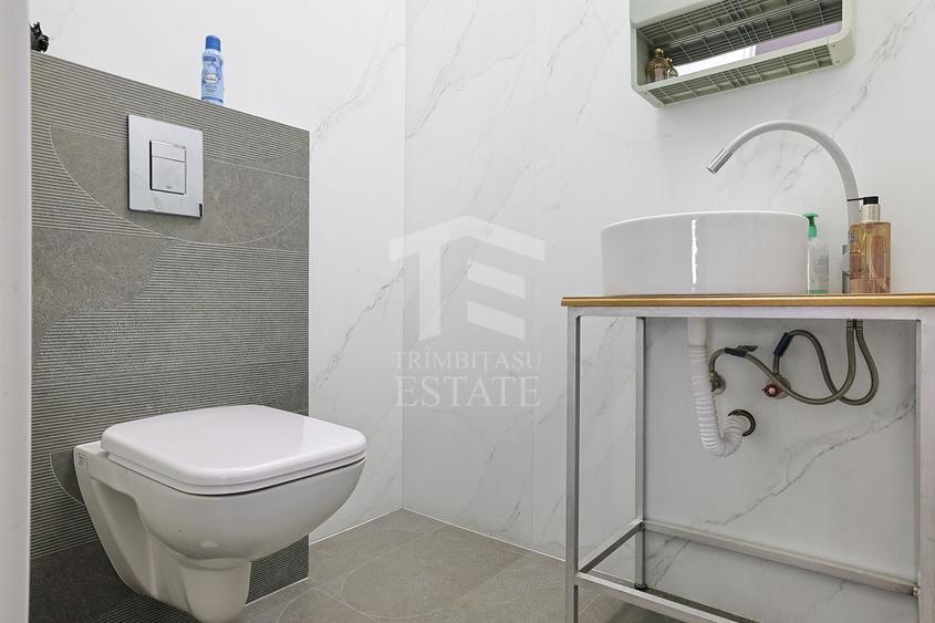 Spațiu industrial, de 560 mp, în Est