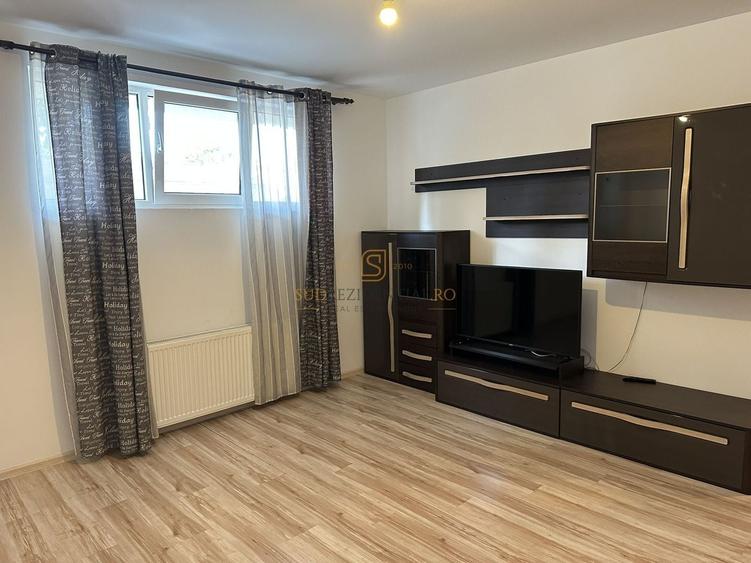 Apartament cu 3 camere decomandat, mobilat în Berceni
